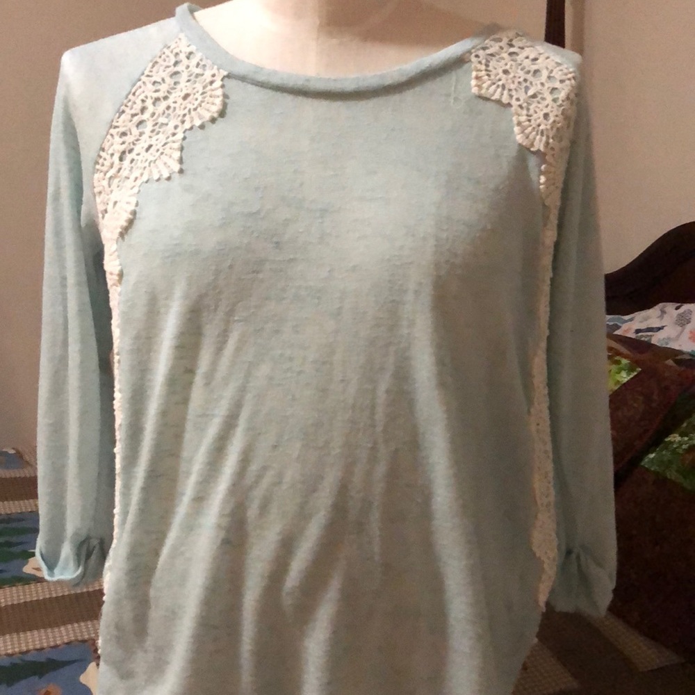 Women’s sweater